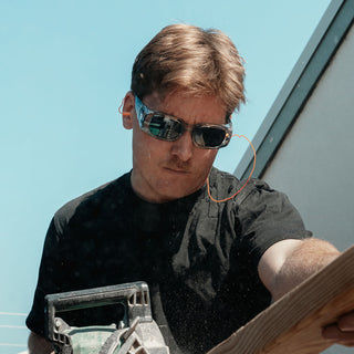 Auras Graphite Frame Grey Polarised Lens